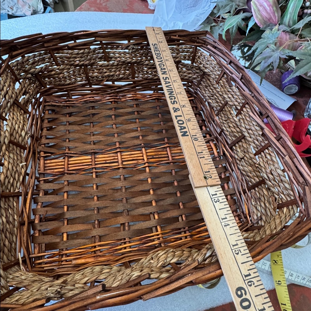 Woven Brown Basket - Picture 6 of 7